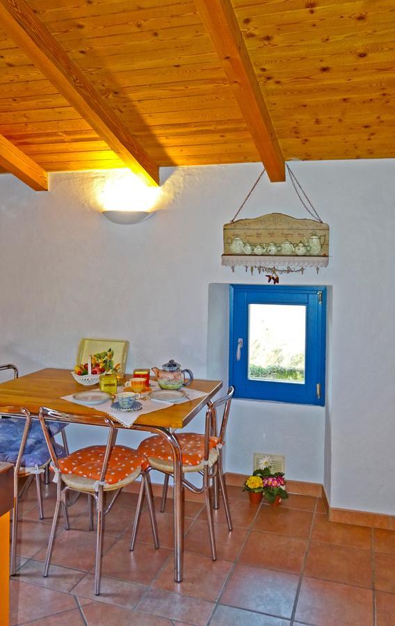 Rustico Colonna House By Gardadomusmea Apartment Vesio Luaran gambar
