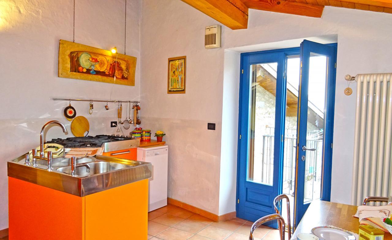 Rustico Colonna House By Gardadomusmea Apartment Vesio Luaran gambar