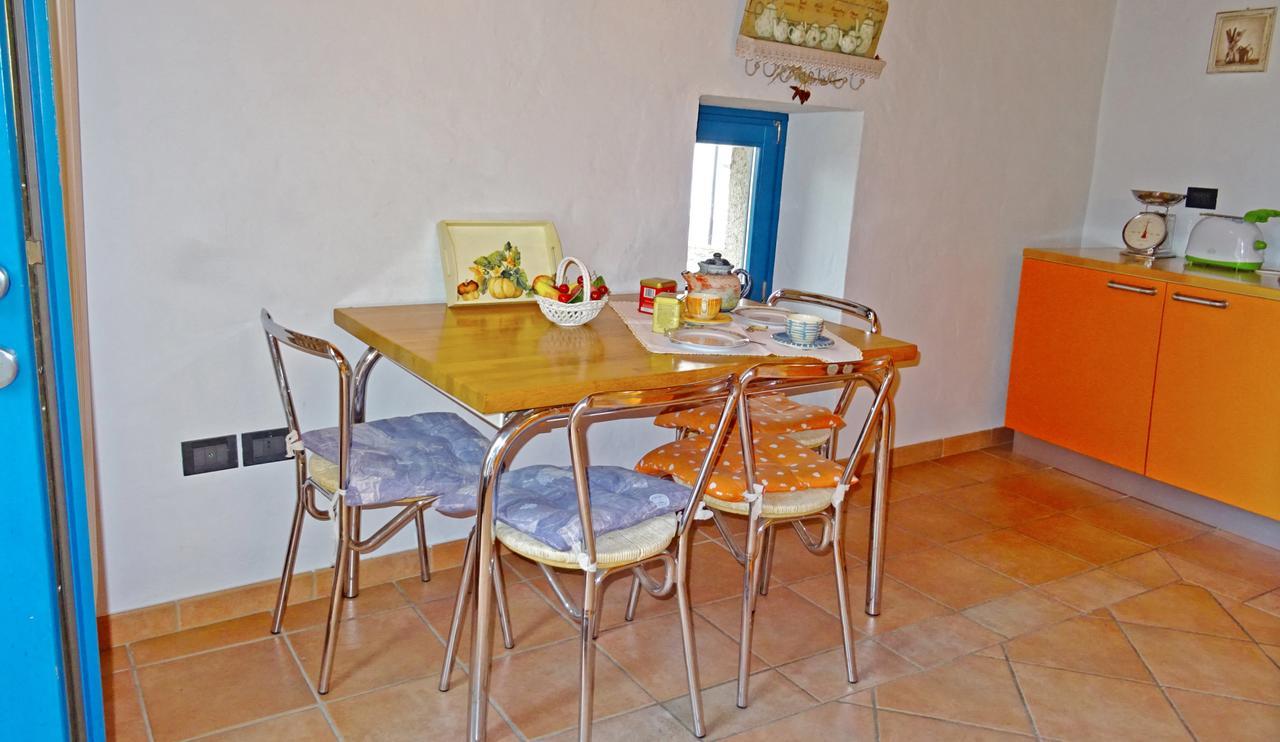 Rustico Colonna House By Gardadomusmea Apartment Vesio Luaran gambar