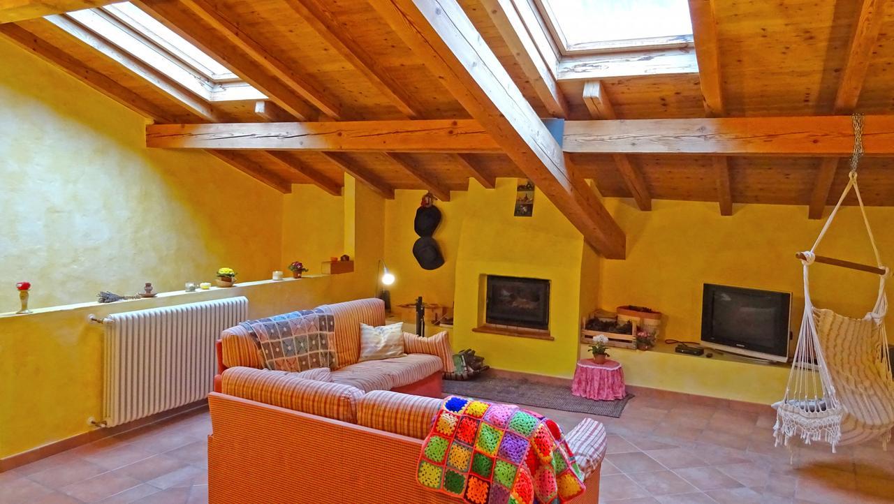 Rustico Colonna House By Gardadomusmea Apartment Vesio Luaran gambar