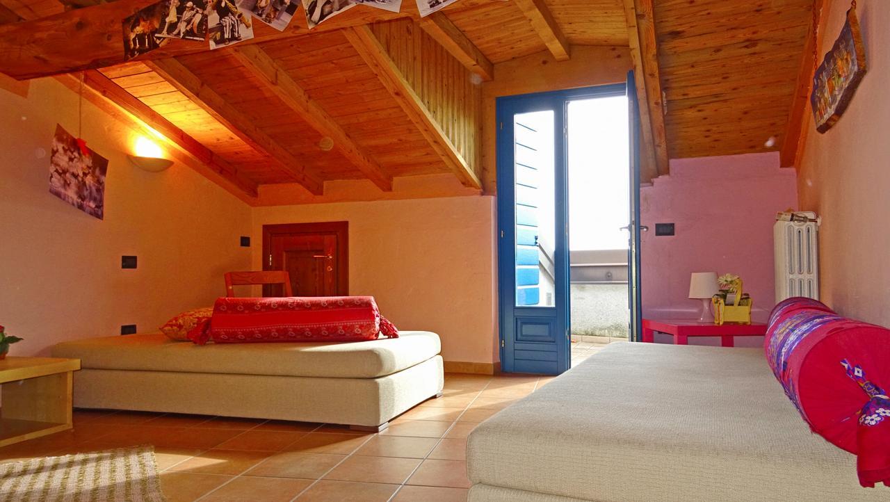 Rustico Colonna House By Gardadomusmea Apartment Vesio Luaran gambar