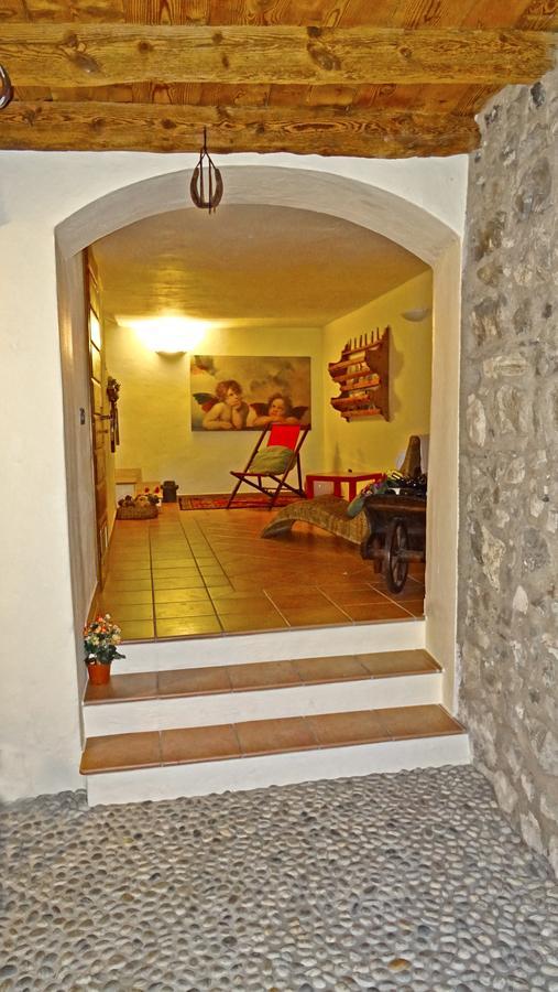 Rustico Colonna House By Gardadomusmea Apartment Vesio Luaran gambar